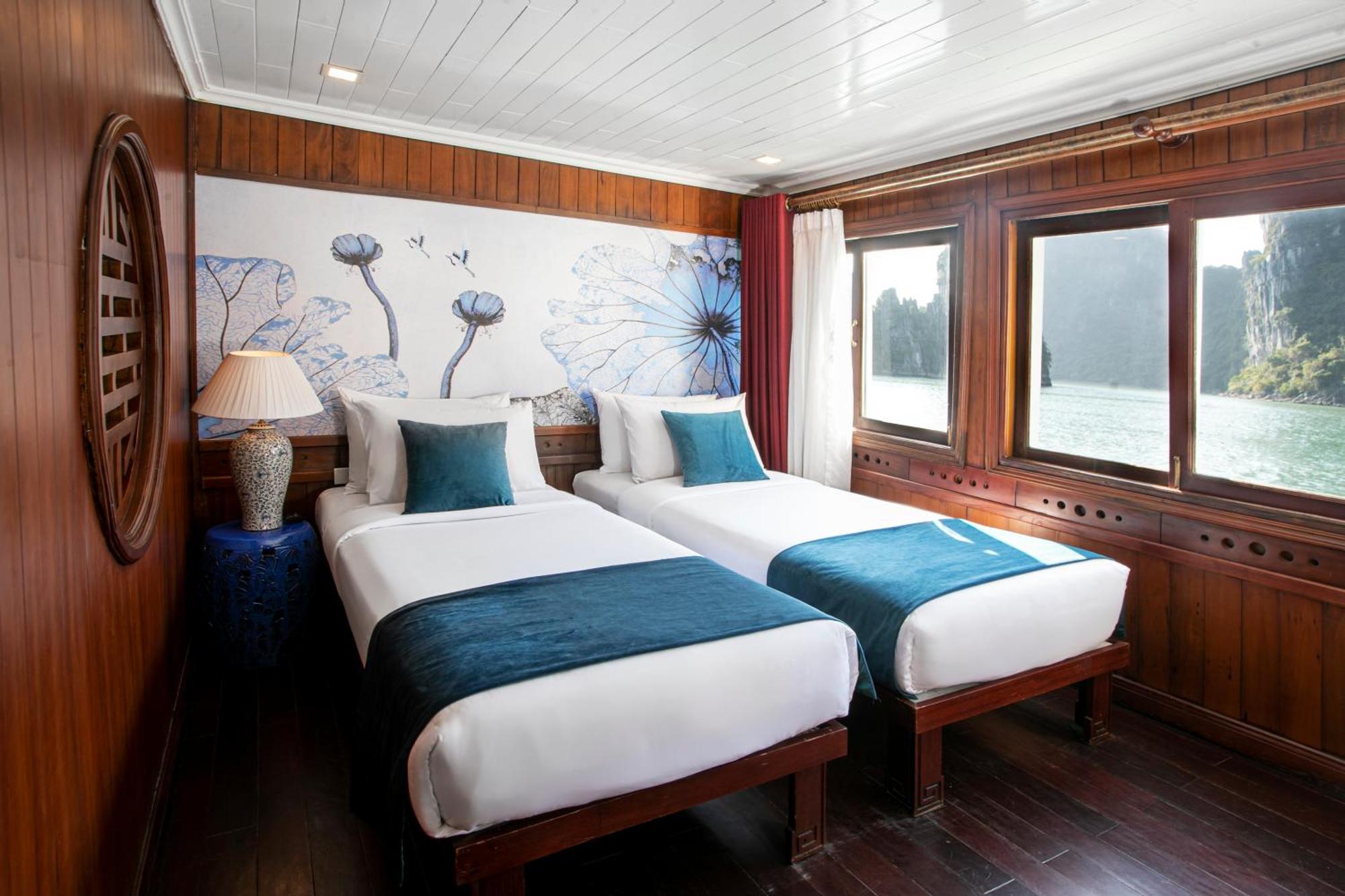 Hotel Bhaya Legend Cruises Hạ Long Exterior foto