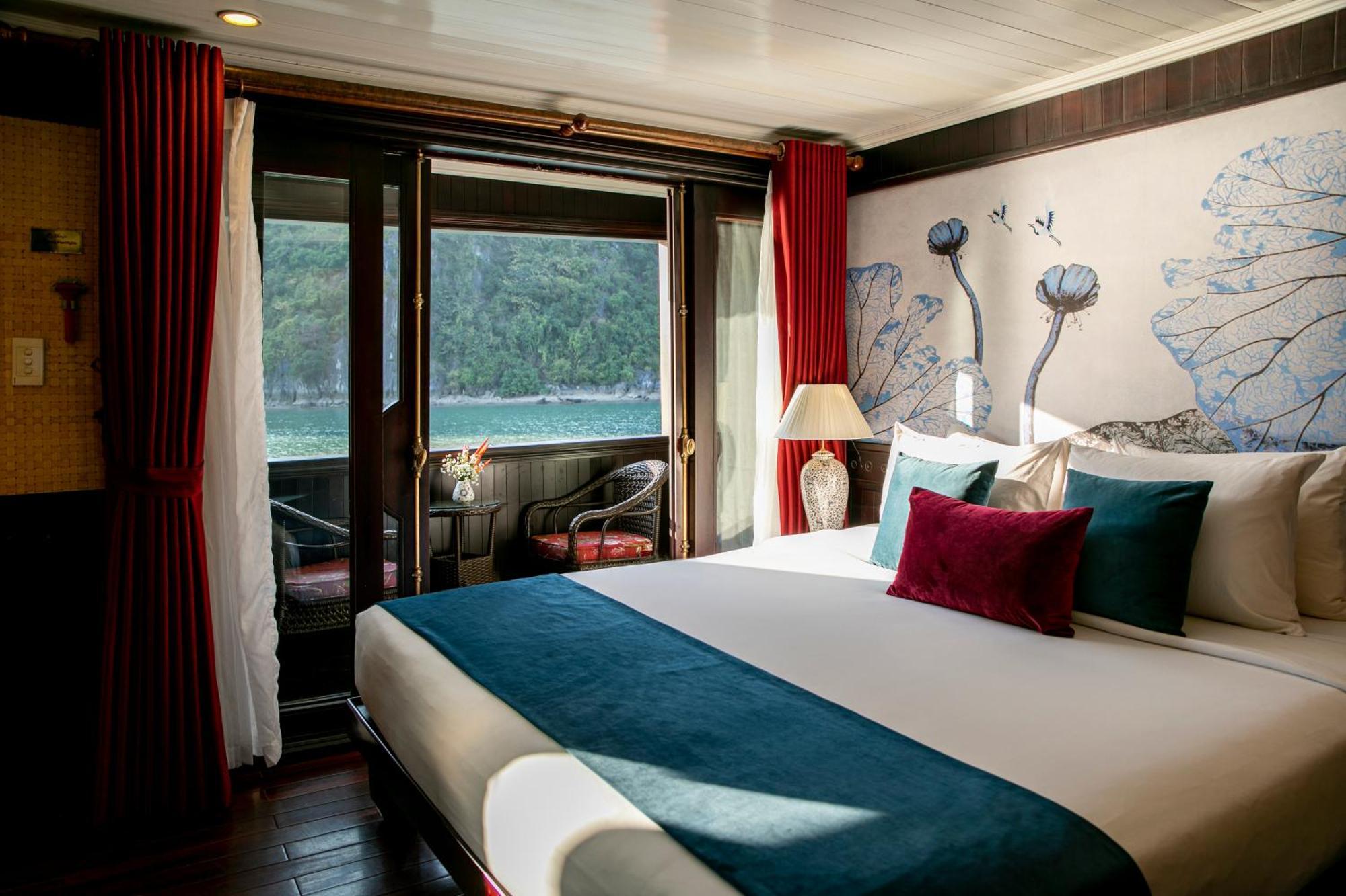 Hotel Bhaya Legend Cruises Hạ Long Exterior foto
