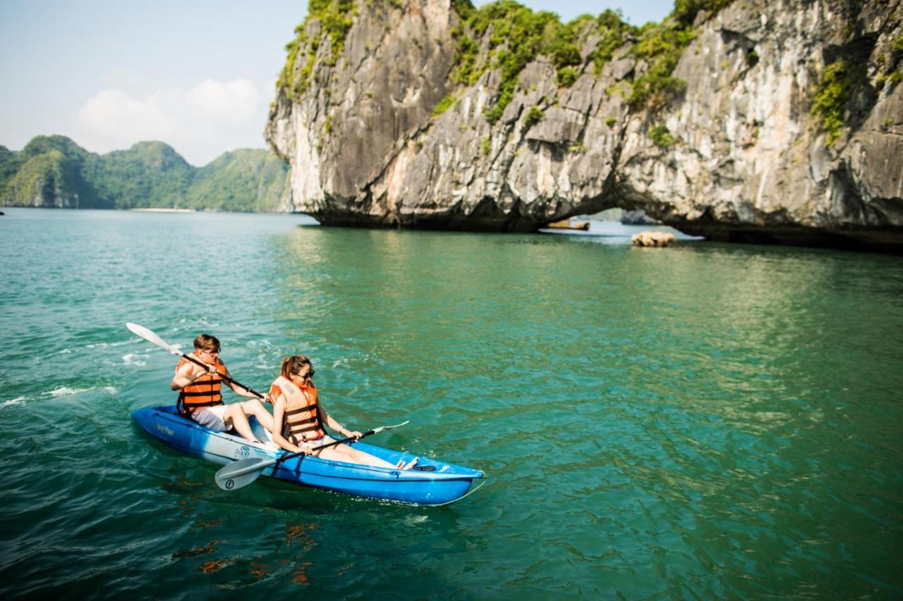 Hotel Bhaya Legend Cruises Hạ Long Exterior foto
